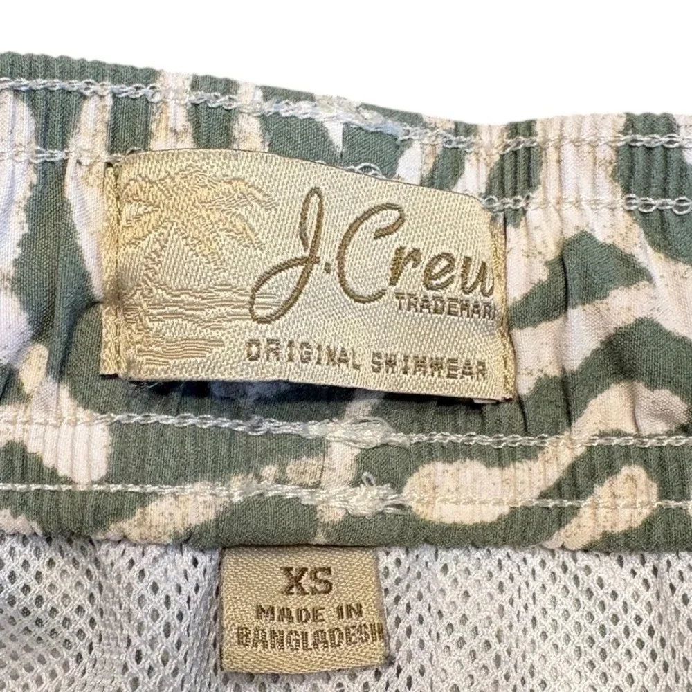 J. Crew Mens Swim‎ Trunks XS Green 6 inch stretch Batik Mesh Lined Board Shorts